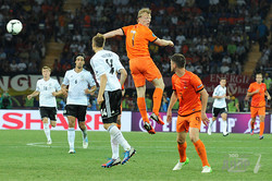 Германия обыграла Голландию