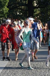 Зомби устроили шествие по центру Харькова