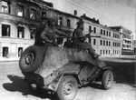В саду Шевченко откроется выставка военной фотографии