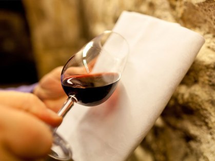 В InVino пробовали вино, которое продает себя само