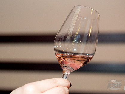В In Vino попробовали божоле нуво и раскрыли секрет долголетия
