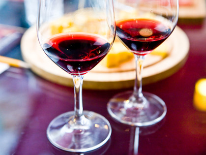 В In Vino пробовали княжеское вино Украины