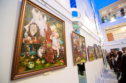 Выставка «Звездные эльфы» открылась в АВЭКе