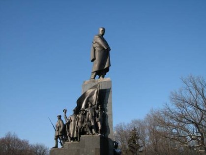 На логотипе, посвященном юбилею Шевченко, можно будет заработать