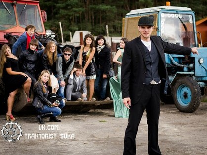 Быт, мат и – «Тракторист, сука!». Новый спектакль театра «Котелок»