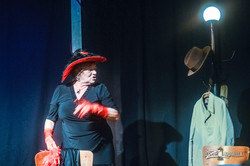 Исповедь женщины, влюбленной в театр: третий день «Театроника» открыл моноспектакль «Актриса»