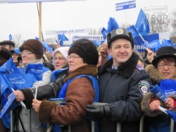 Виктор Янукович и Таисия Повалий в Чугуеве