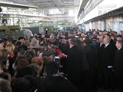 Тимошенко на Харьковском авиазаводе