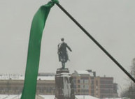 Новый цвет протеста в Харькове: теперь – зеленые ленточки