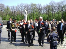 День Победы. Возложение цветов на мемориале Славы
