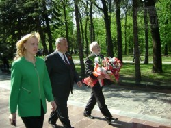 День Победы. Возложение цветов на мемориале Славы