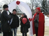 Как в Харькове день влюбленных отмечали