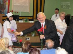 Госпиталь для ветеранов получил подарки от областных властей