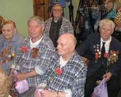 Госпиталь для ветеранов получил подарки от областных властей