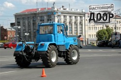 Харьковские коммунальщики получили новую технику