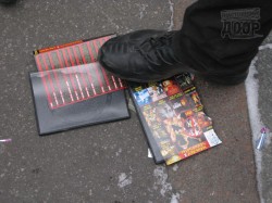 Как на пл.Свободы «сидюки» ломали