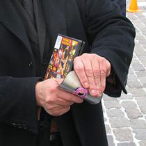 Как на пл.Свободы «сидюки» ломали