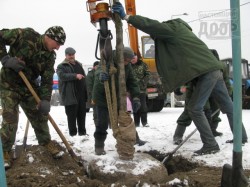 Китанин и Андреев поработали лопатами на Полтавском шляхе