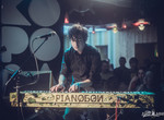 «Pianoбой» устроил пианинный бой с зомби и бандерлогами
