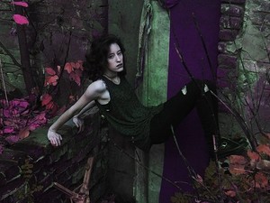 Гиперреализм и дух девяностых: в галерее «Workshop» откроется фотовыставка Ангелины Пистолетовой