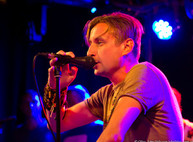 Жадан и «Собаки» собирают деньги на новые музыкальные инструменты