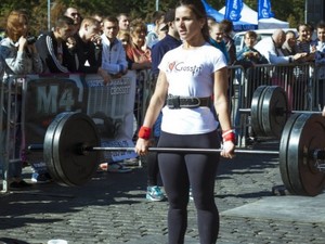 Харьковские атлеты выступили перед горожанами на площади