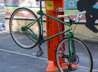 Бесплатная станция техобслуживания велосипедов открыта в парке Горького