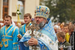 Харькове прошел крестный ход, посвященный празднику Успения Пресвятой Богородицы