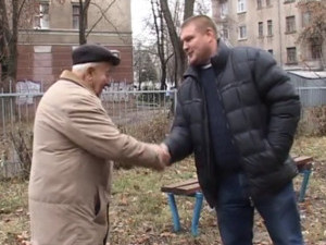 Полиция помогла найти бабушку (ВИДЕО)