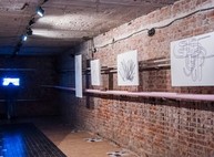 Молодые художники о запретах: в Муниципалке пройдет экскурсия по выставке «Не ешь желтый снег»
