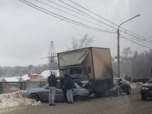 Масштабное ДТП в Харькове: есть жертвы (ФОТО)