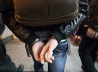 Грабитель избил девушку на улице Харькова