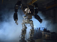 Корейцы строят гигантского робота-экзоскелета с оператором внутри (ВИДЕО)