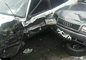 ДТП на Гагарина — «ВАЗ» полетел кувырком и подбил «Ауди» (ФОТО)