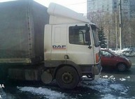 На Клочковской фура врезалась в иномарку: есть пострадавшие (ФОТО)