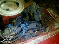 На Салтовке патрульные задержали вора автомобильного аккумулятора (ФОТО)