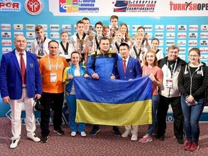 Харьковские тхэквондисты вернулись их Турции с медалями