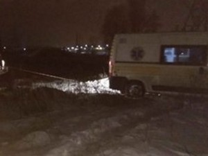 На трассах Харьковской области спасатели продолжают вытаскивать автомобили из заносов