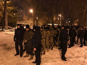 Аваков прокомментировал стрельбу на Алексеевке