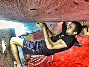В Харькове проходит чемпионат области по скалолазанию