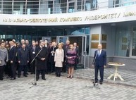 Порошенко и Светличная открыли в Харькове сверхсовременную библиотеку (ФОТО)