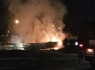 Пожар на Журавлевке: огонь полыхал на заброшенной стройке (ФОТО)