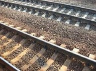 В области два человека попали под поезд и умерли