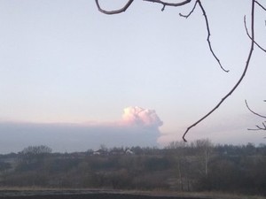 Гройсман вылетает к месту пожара на военных складах в Балаклее