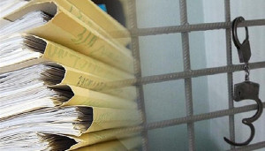 Чиновник из области с помощью подлога захватил пять частных домов — ведется следствие