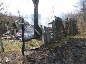Вовремя позвонившая пожарным соседка спасла 77-летнюю пенсионерку