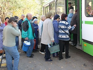 Харьковчане пожаловались в ХОГА на отсутствие маршруток к дачам