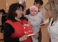 «Я к другому доктору не хочу». В Чугуеве на Ярмарке здоровья пациенты выбирали семейных врачей