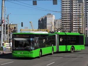 На Павловом поле ограничено движение транспорта
