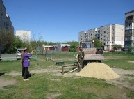Харьковская «Солидарность» помогла оборудовать детскую площадку (ФОТО)